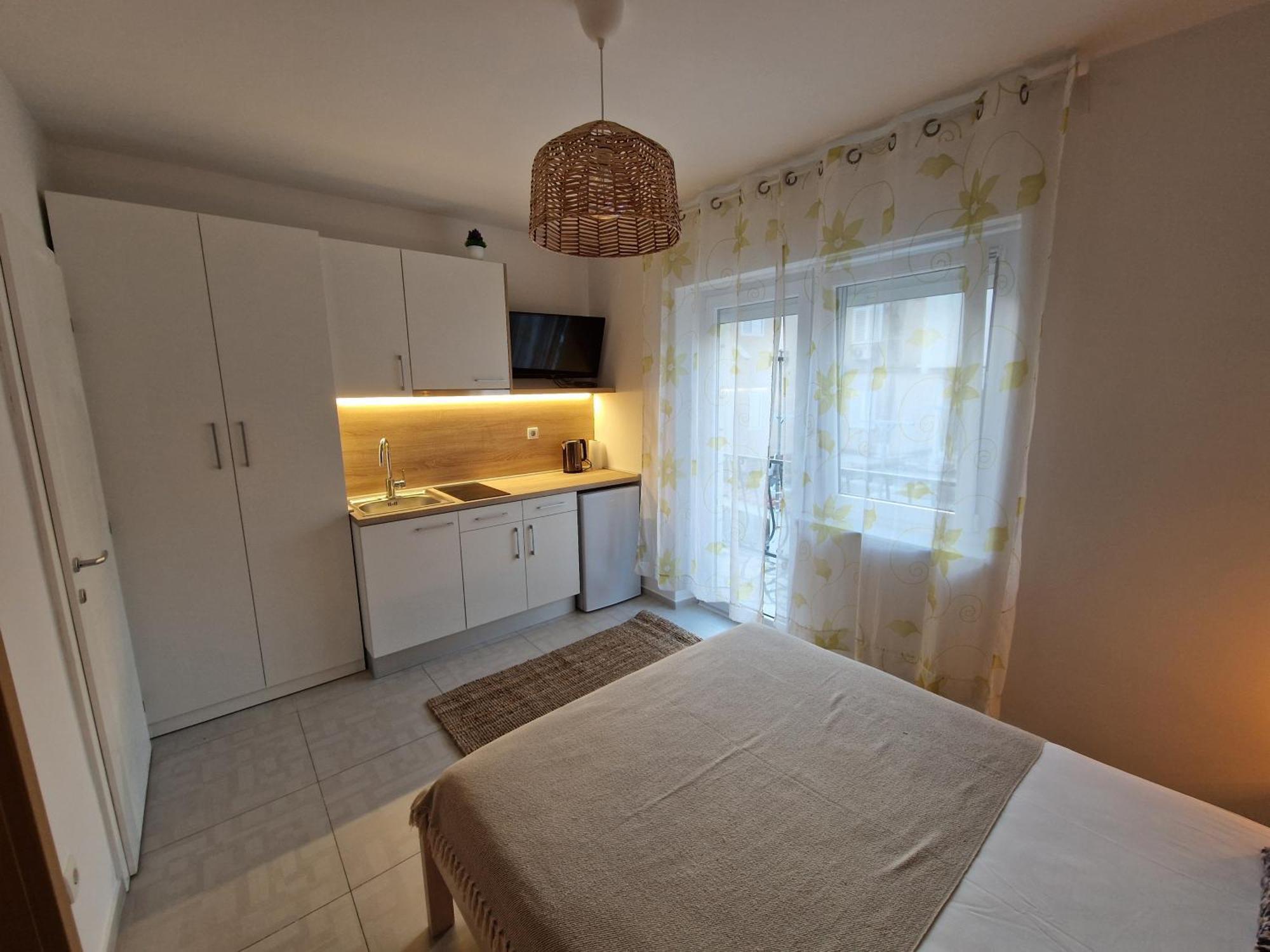 Apartmani Vukusic Promajna Luaran gambar