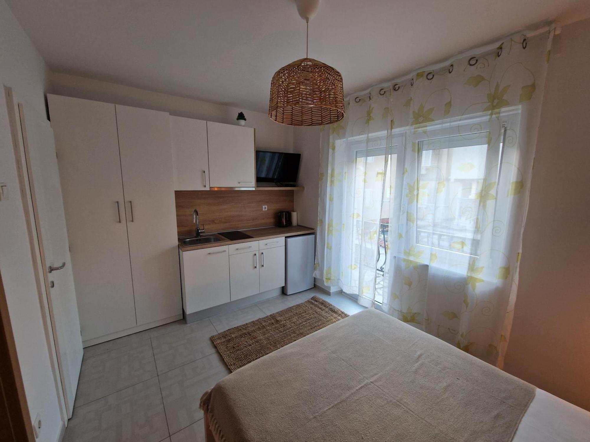 Apartmani Vukusic Promajna Bilik gambar